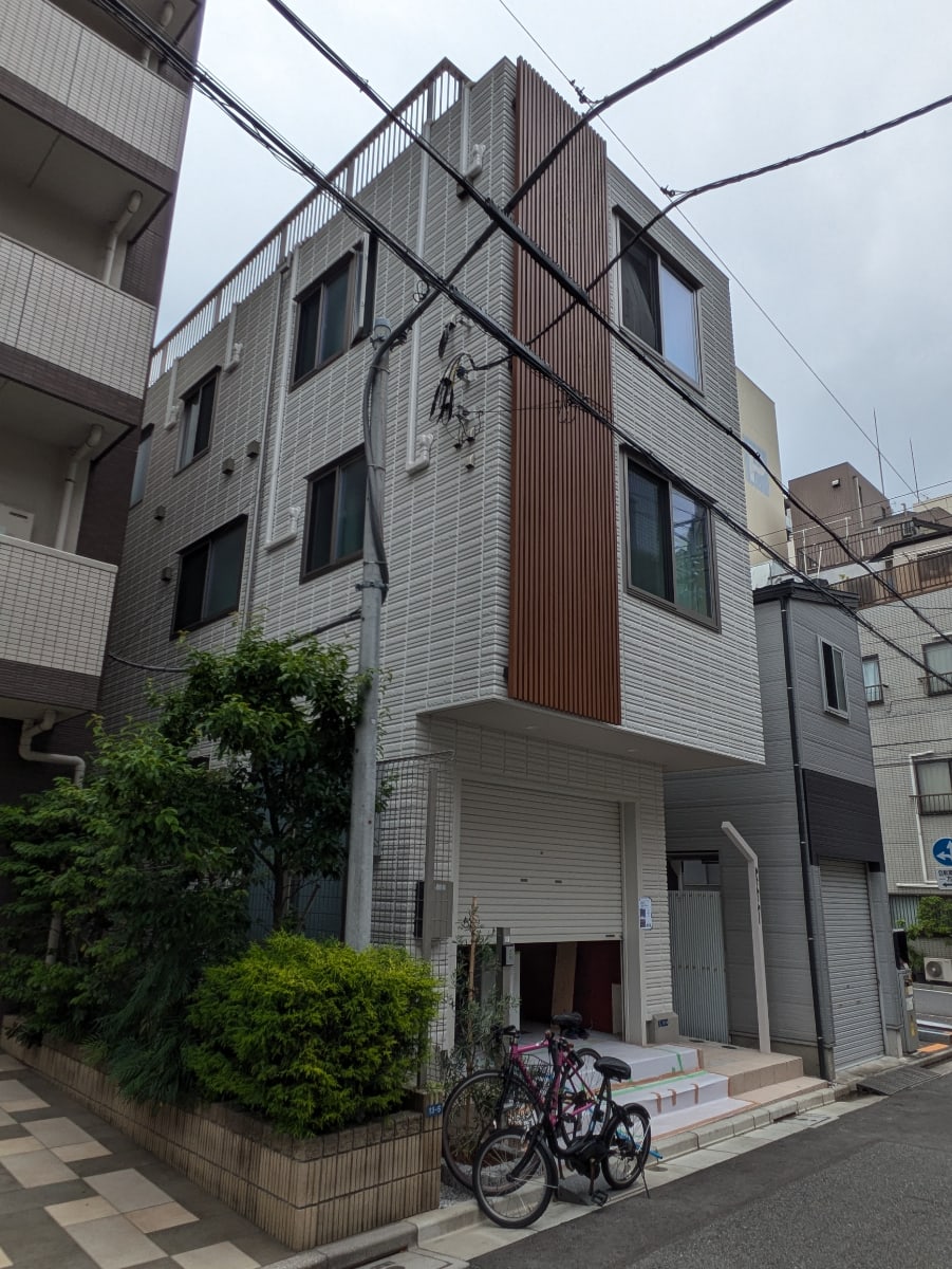 v20251007150704/fresh/building/J00100611915_5