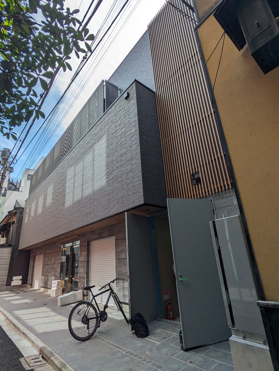 v20251007150704/fresh/building/J00100631548_6