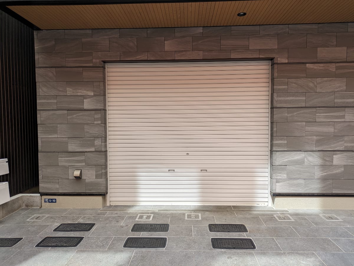 v20251007150704/fresh/building/J00100631548_9