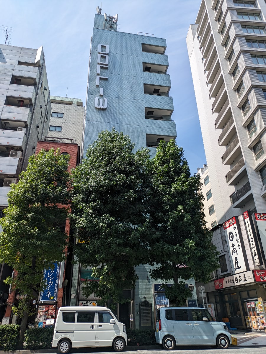 v20251008150720/fresh/building/J00100374252_1