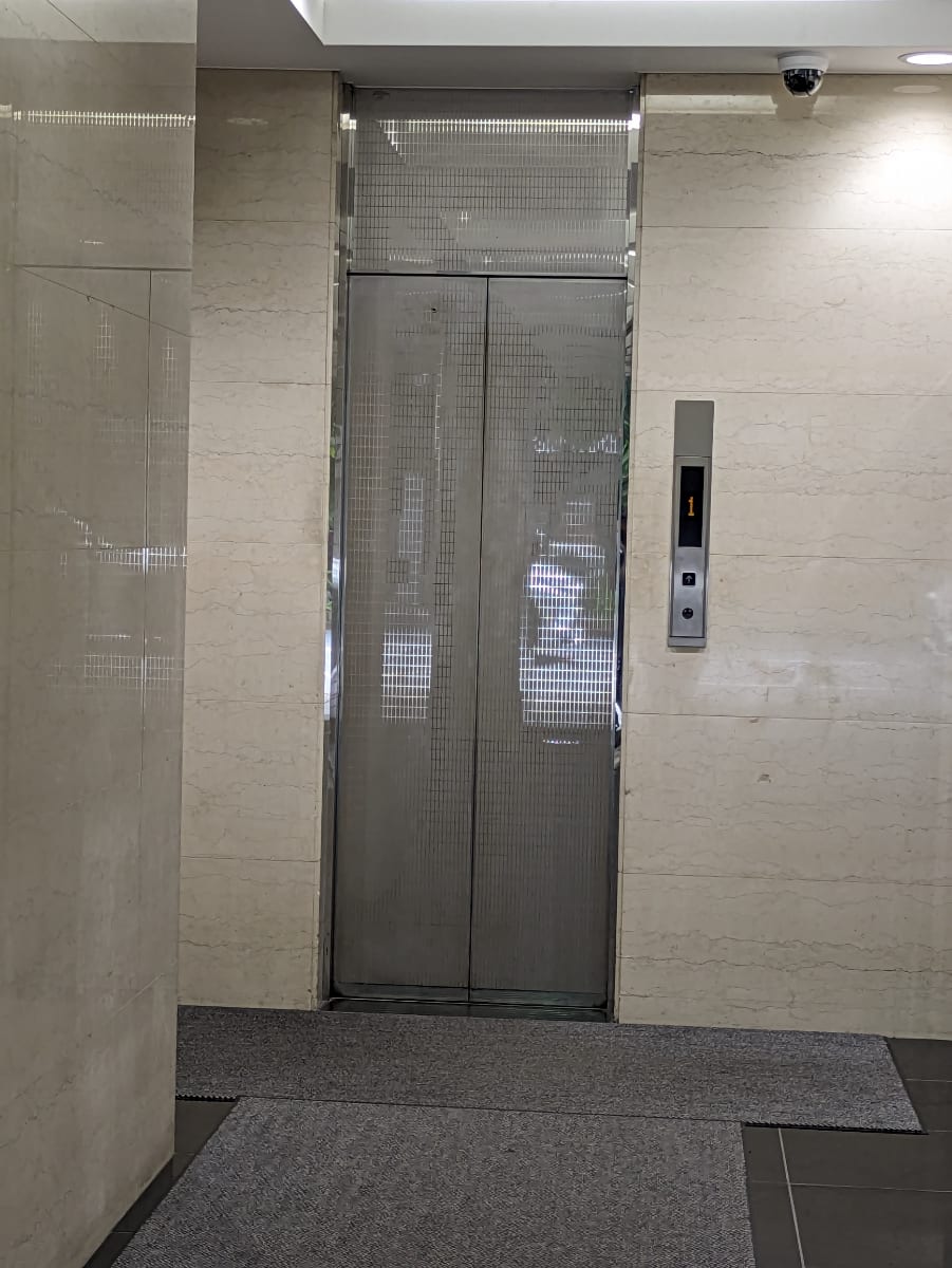 v20251008150720/fresh/building/J00100382160_4