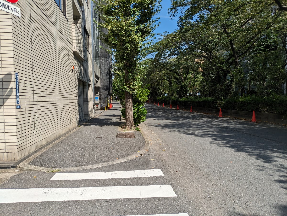 v20251008150720/fresh/building/J00100382170_12