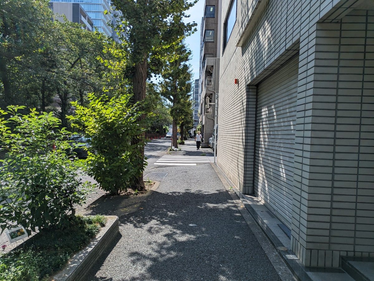 v20251008150720/fresh/building/J00100382170_2