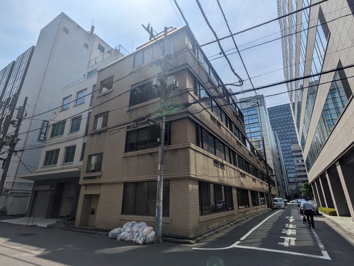v20251008150720/fresh/building/J00100382646_1