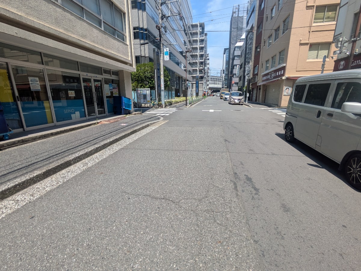 v20251008150720/fresh/building/J00100388208_2