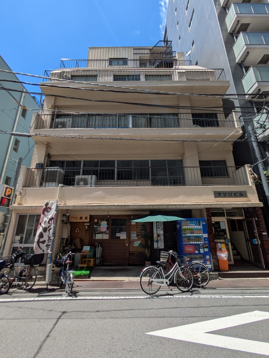 v20251008150720/fresh/building/J00100408455_1