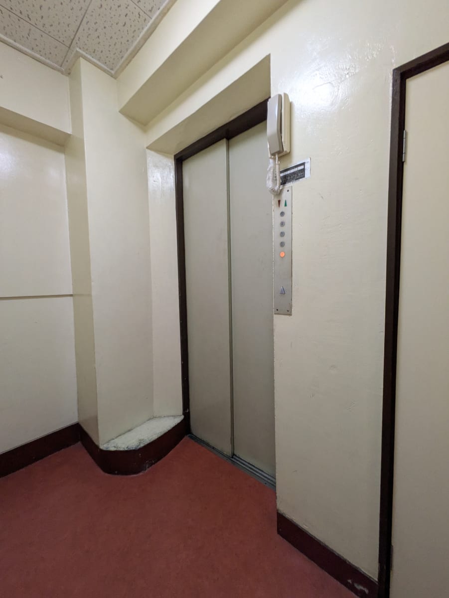 v20251008150720/fresh/building/J00100408455_4