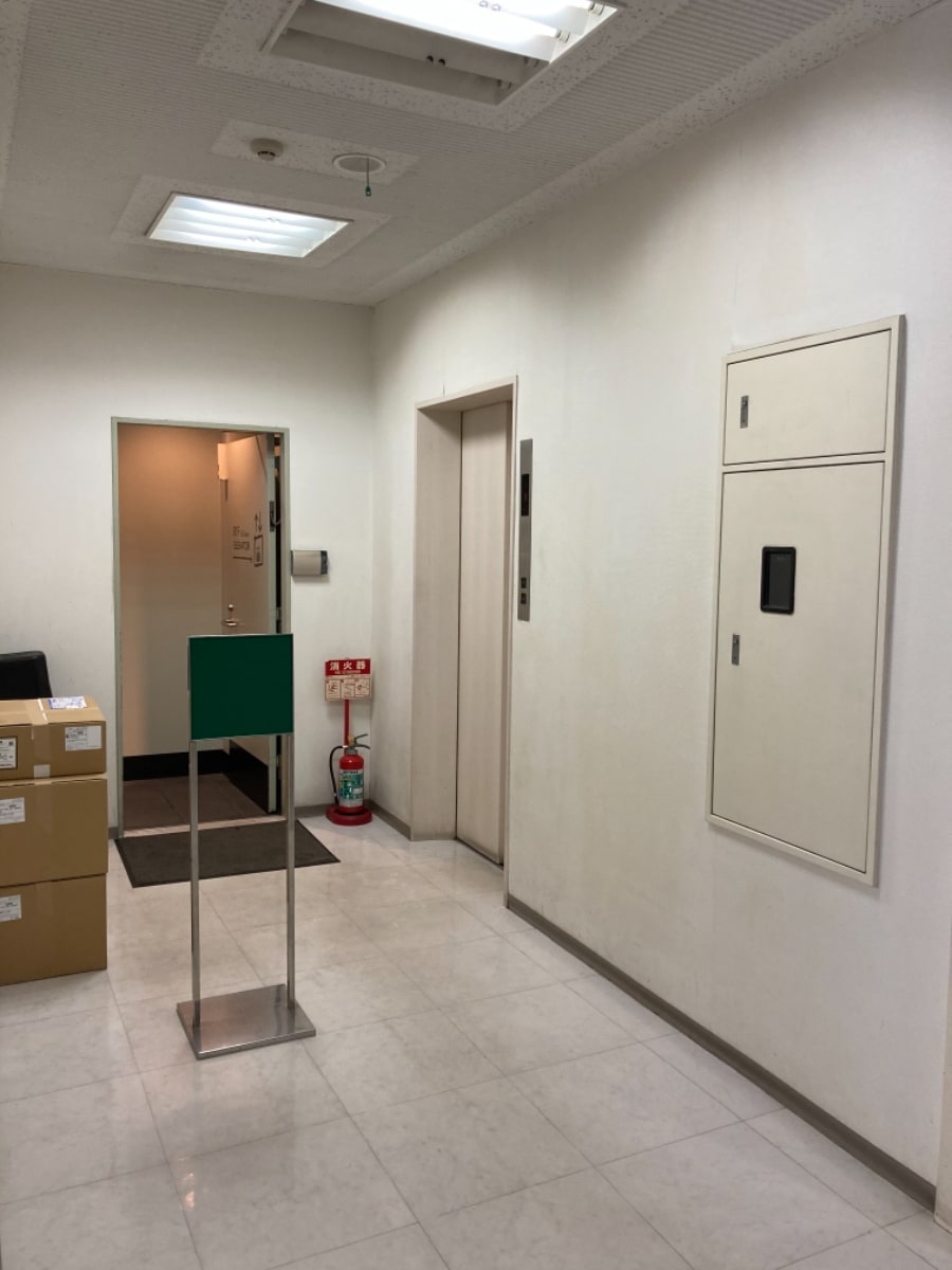 v20251008150721/fresh/building/J00100358752_5