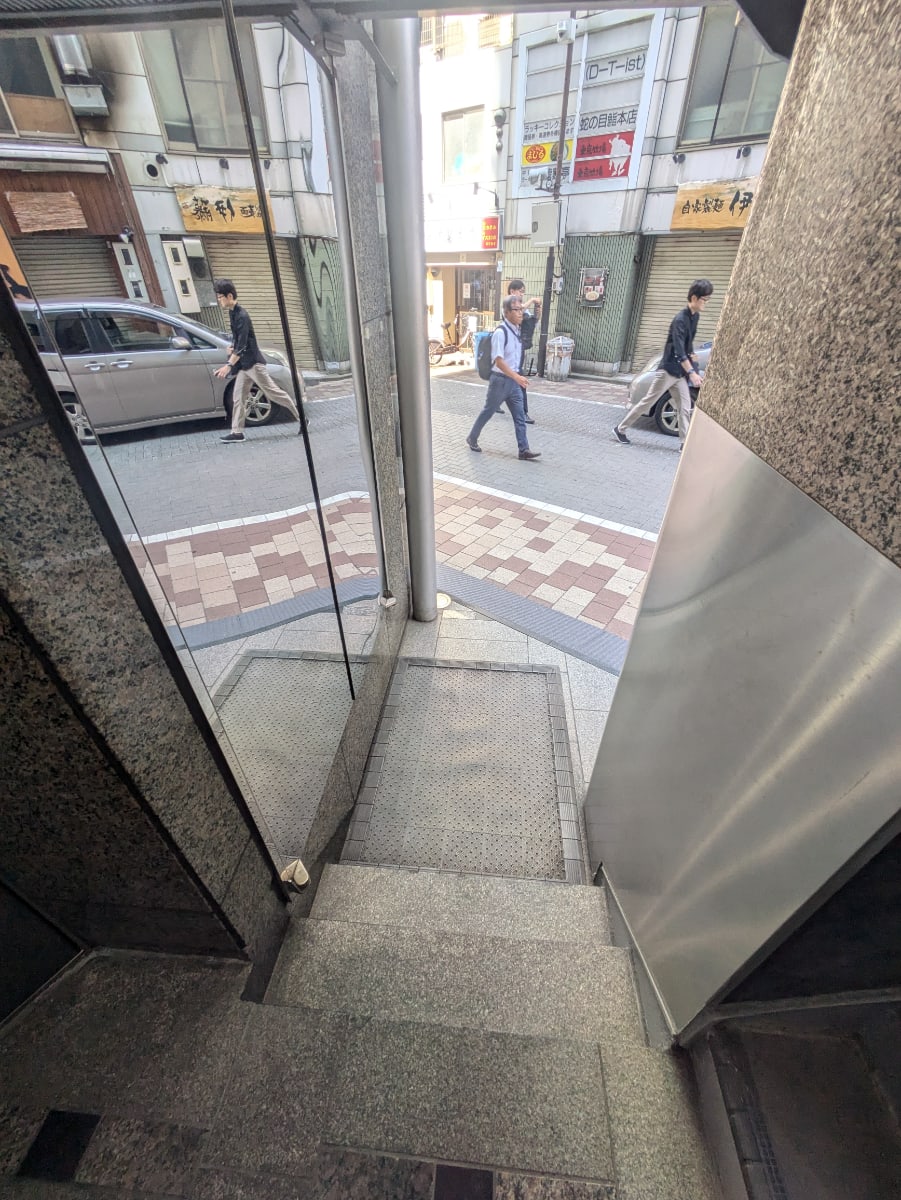 v20251008150721/fresh/building/J00100363909_9