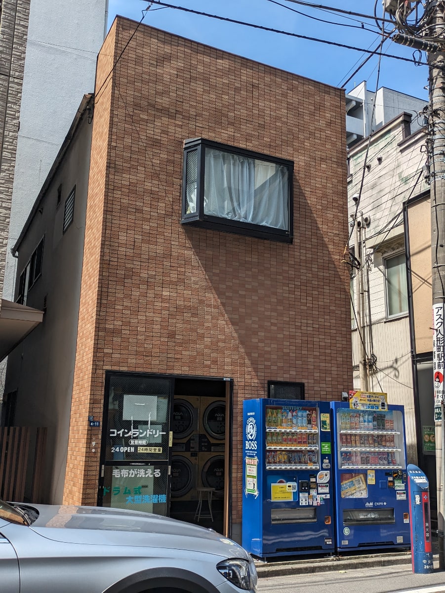 v20251008150721/fresh/building/J00100364379_1