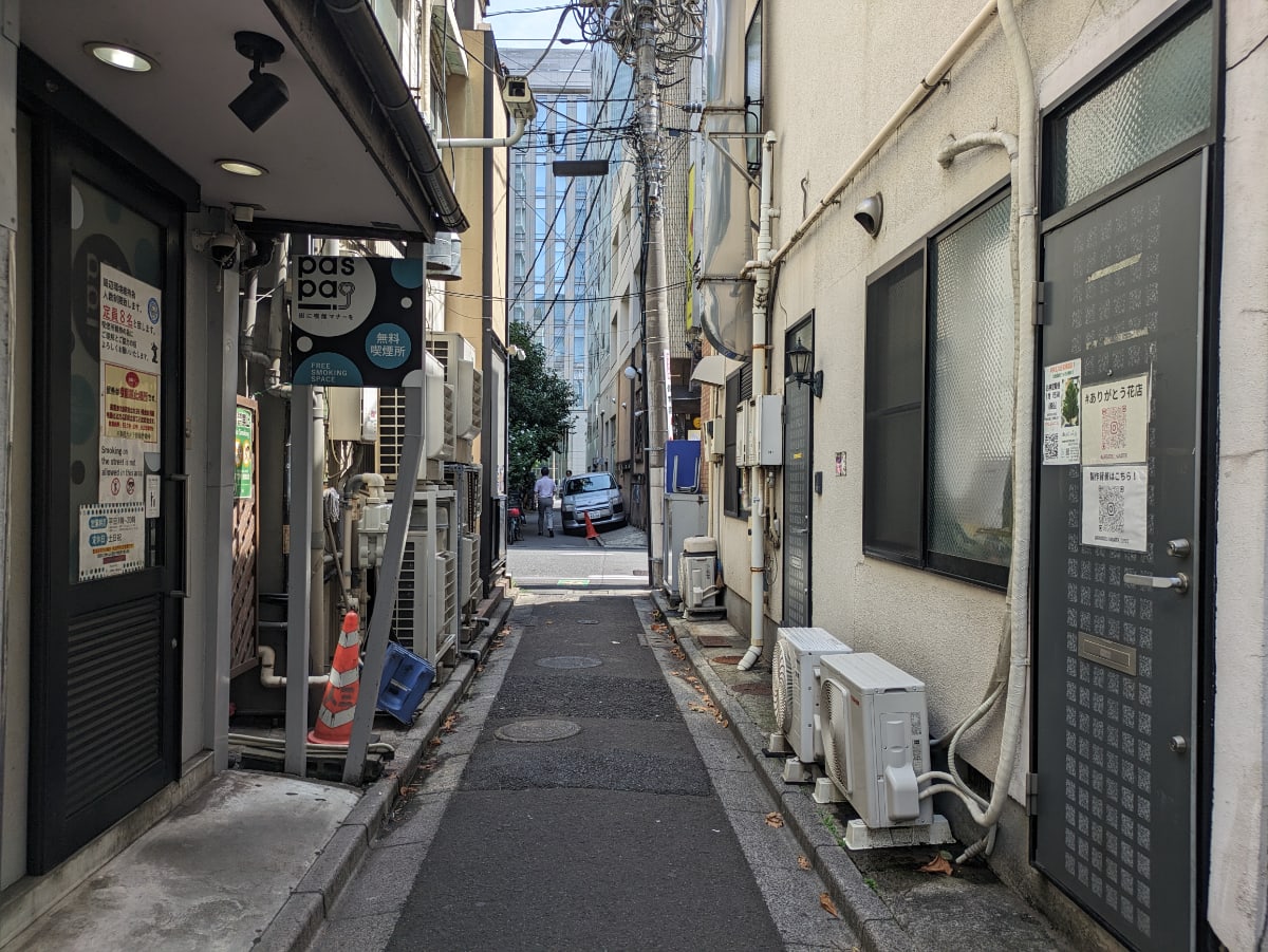 v20251008150721/fresh/building/J00100364379_9