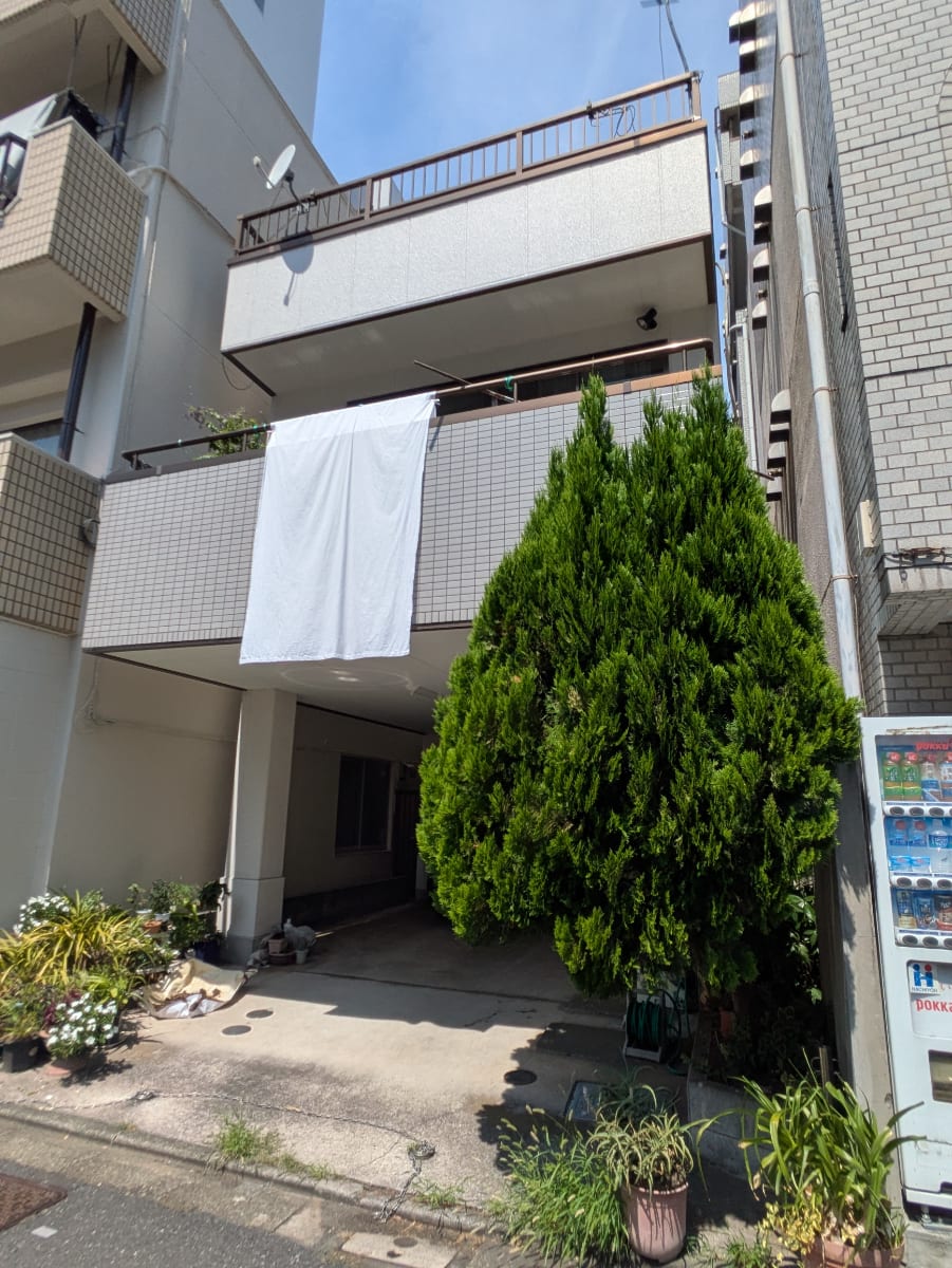 v20251008150721/fresh/building/J00100373411_5
