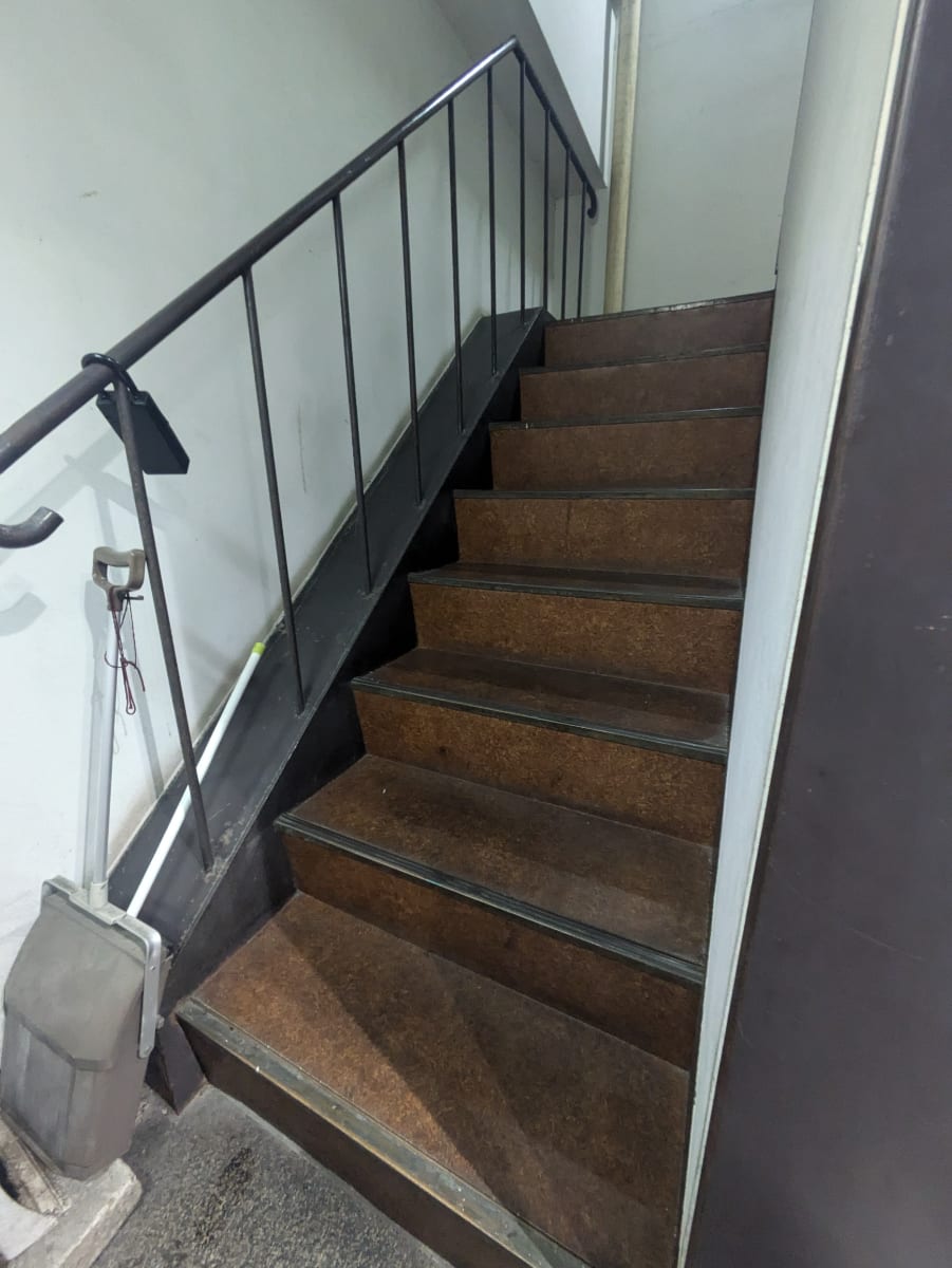 v20251008150721/fresh/building/J00100378698_8