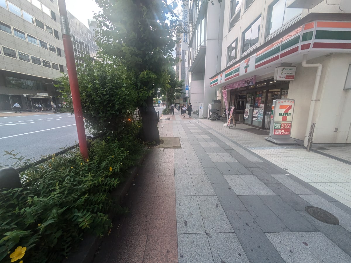 v20251008150721/fresh/building/J00100384232_2