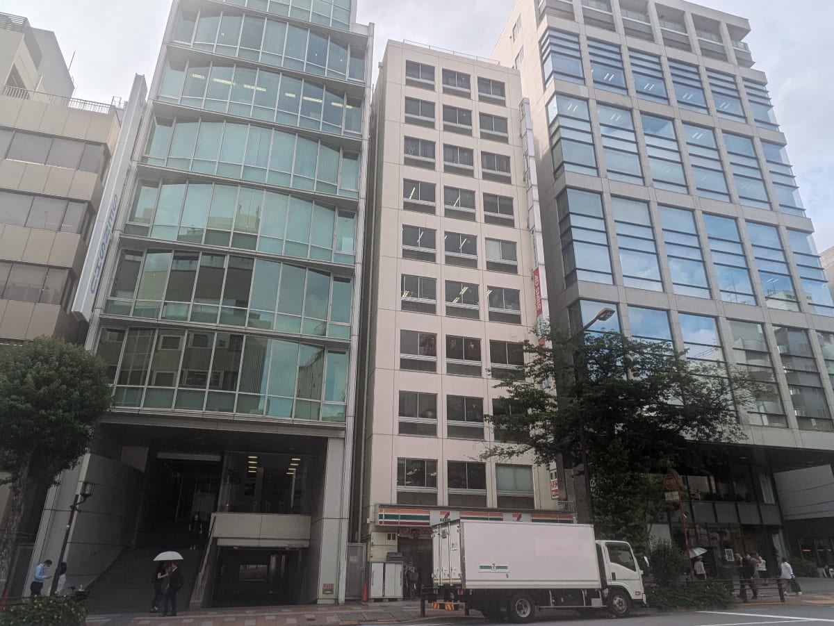 v20251008150721/fresh/building/J00100384232_5
