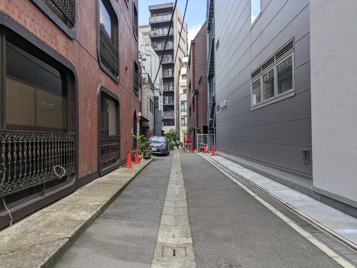 v20251008150721/fresh/building/J00100402666_10