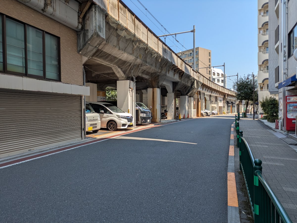 v20251008150721/fresh/building/J00100414352_2