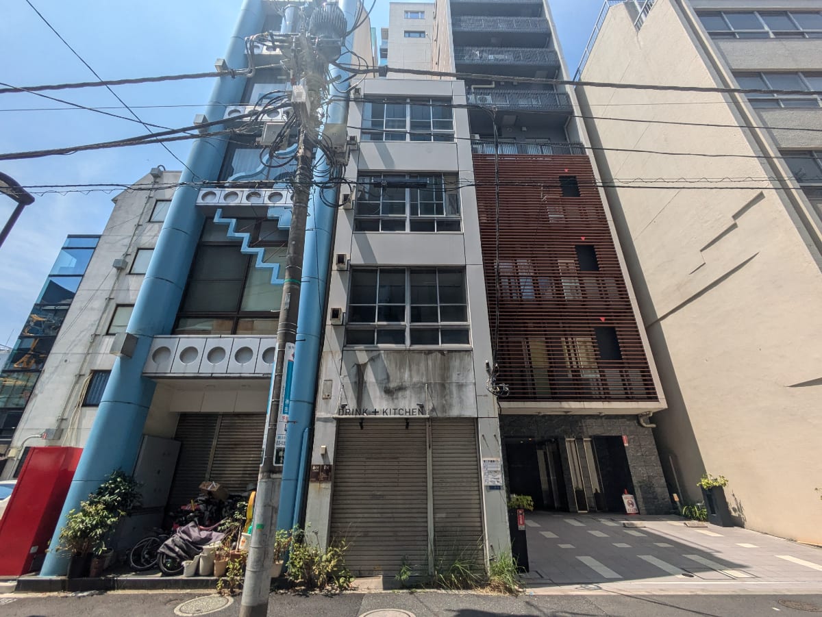 v20251008150721/fresh/building/J00100468755_1