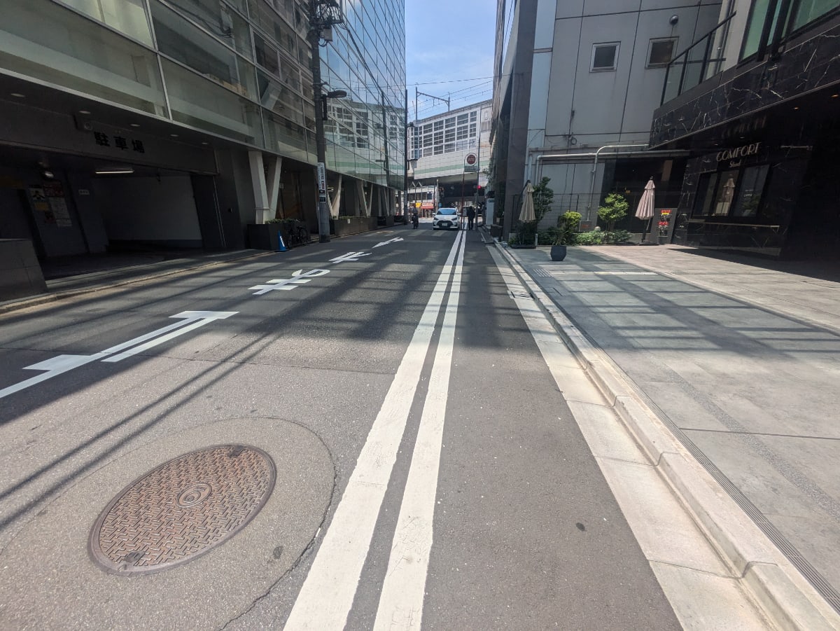 v20251008150721/fresh/building/J00100511356_11