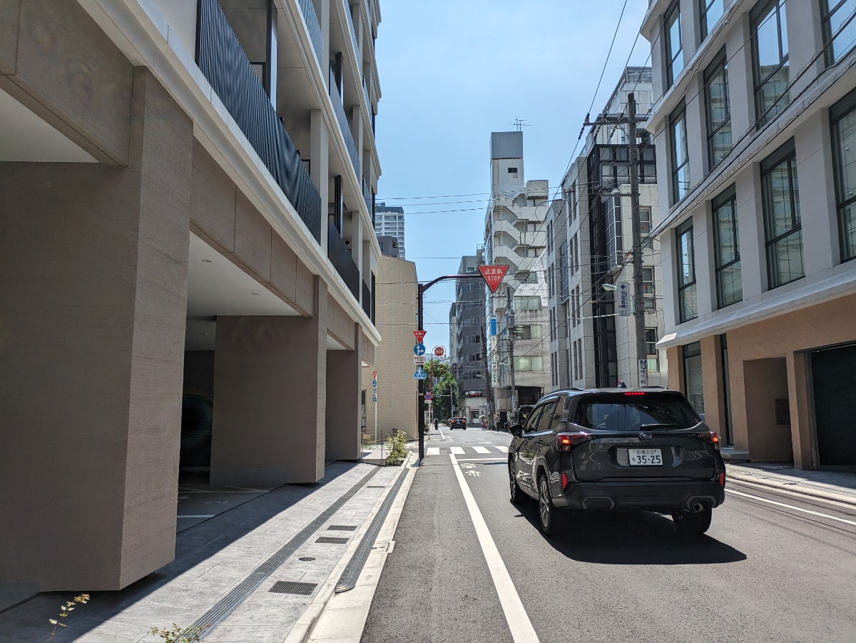 v20251008150721/fresh/building/J00100609256_8