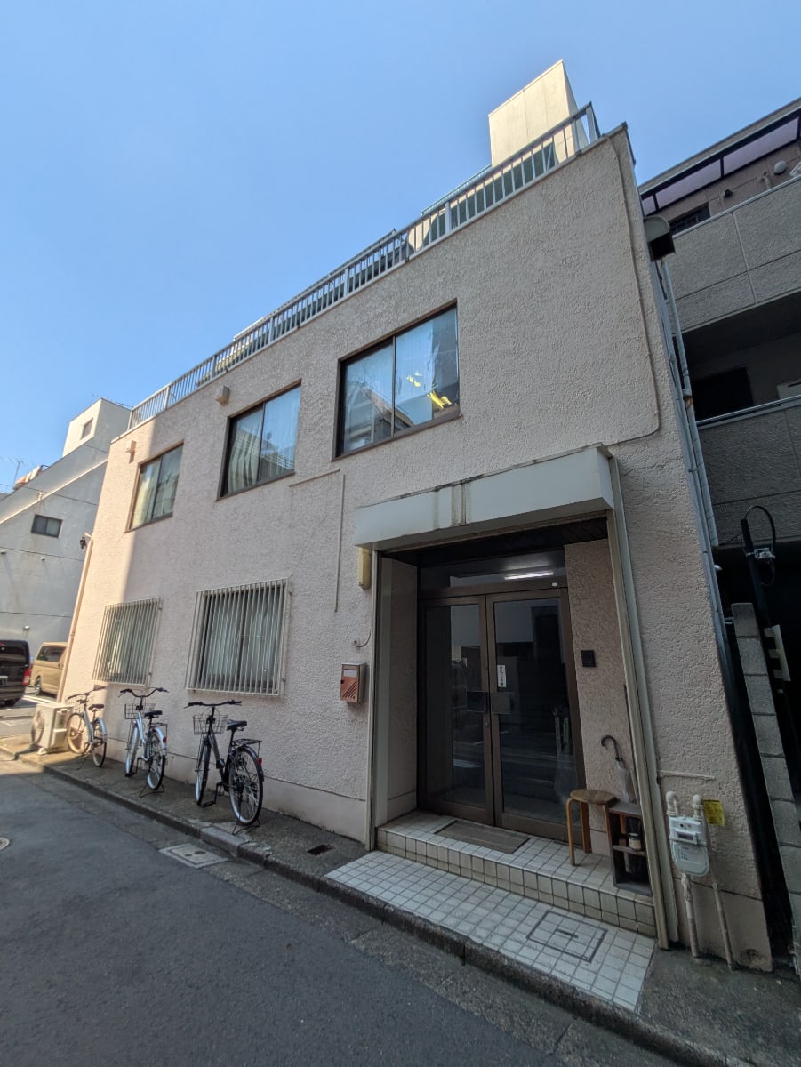 v20251009150657/fresh/building/J00100357541_9