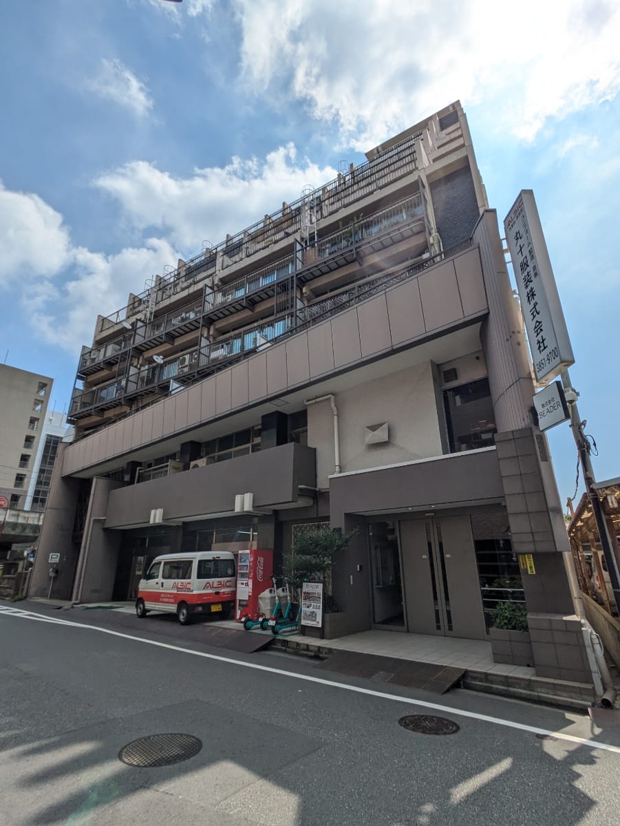 v20251009150657/fresh/building/J00100359609_7