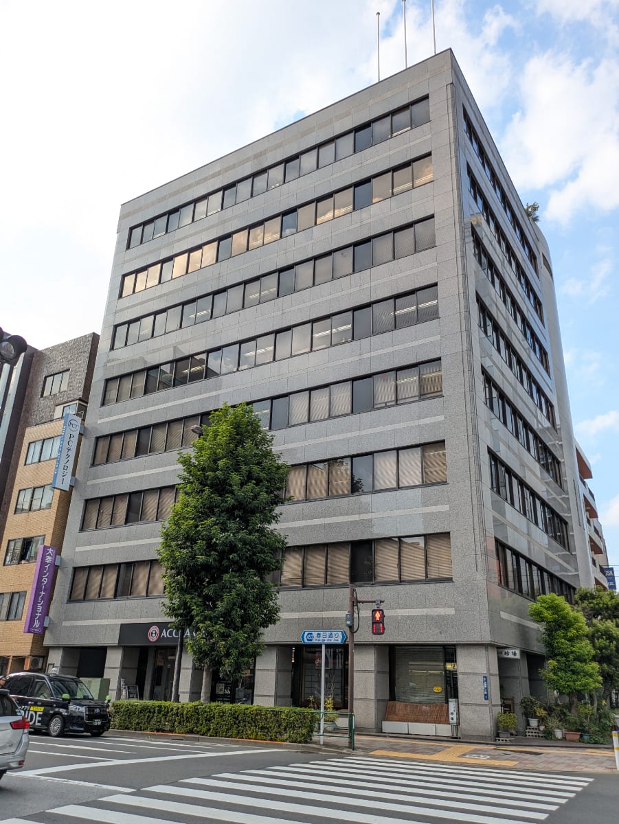 v20251009150657/fresh/building/J00100363717_13