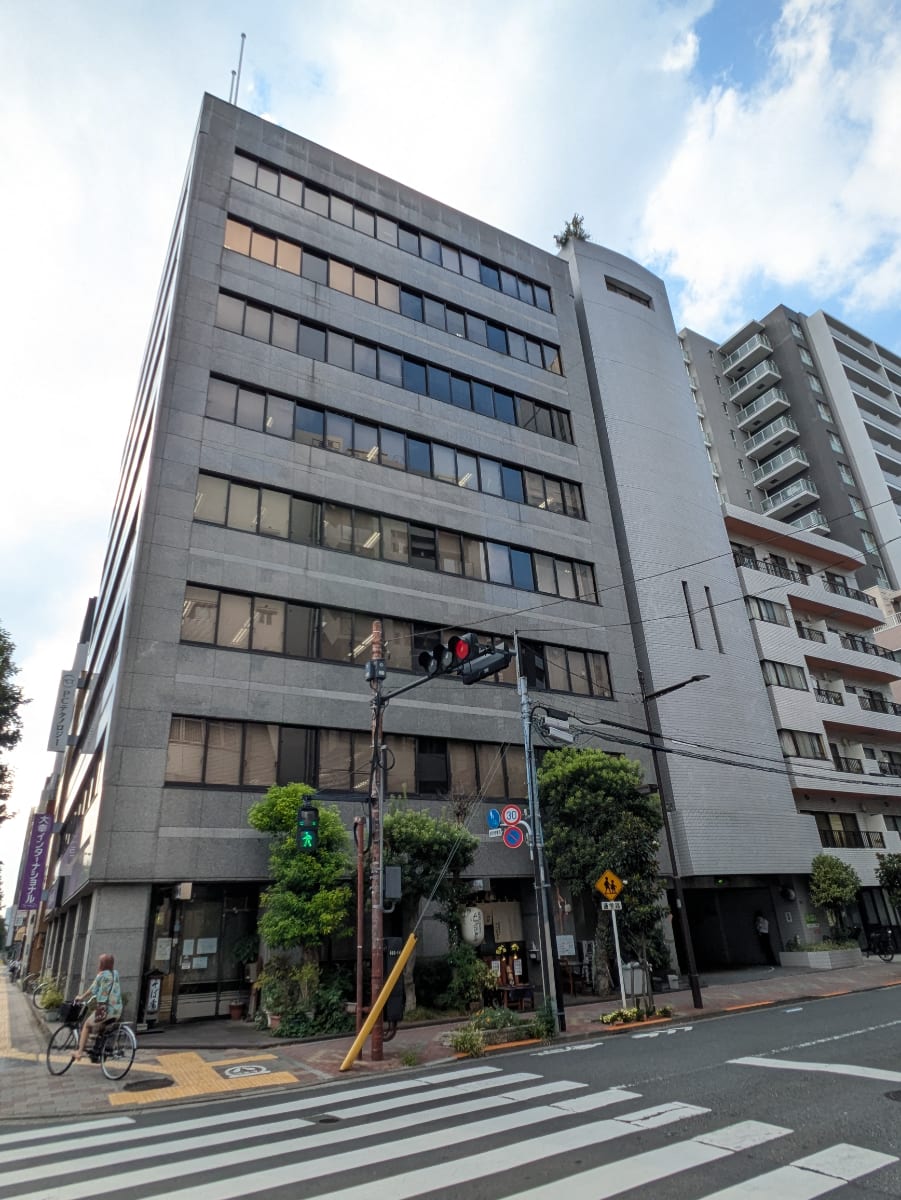v20251009150657/fresh/building/J00100363717_15