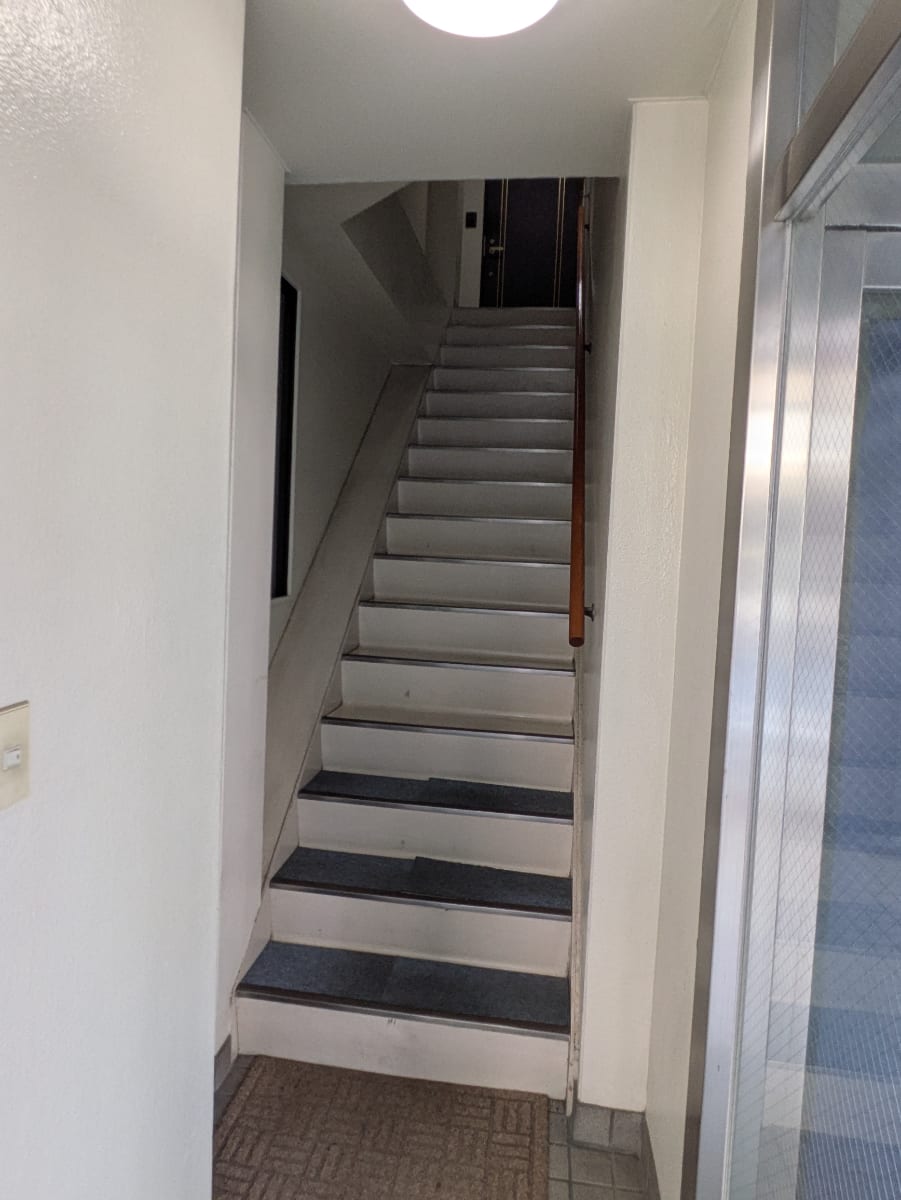 v20251009150657/fresh/building/J00100368273_4