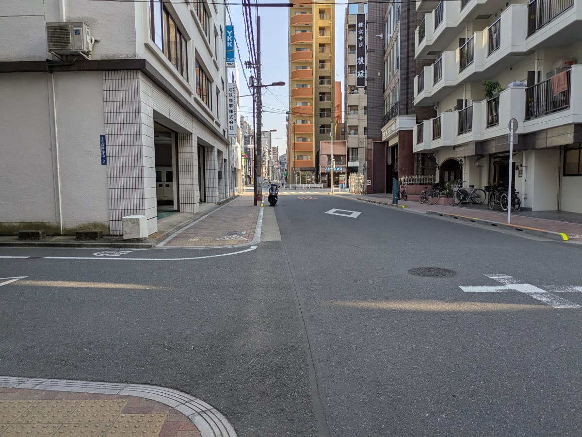 v20251009150657/fresh/building/J00100369080_14