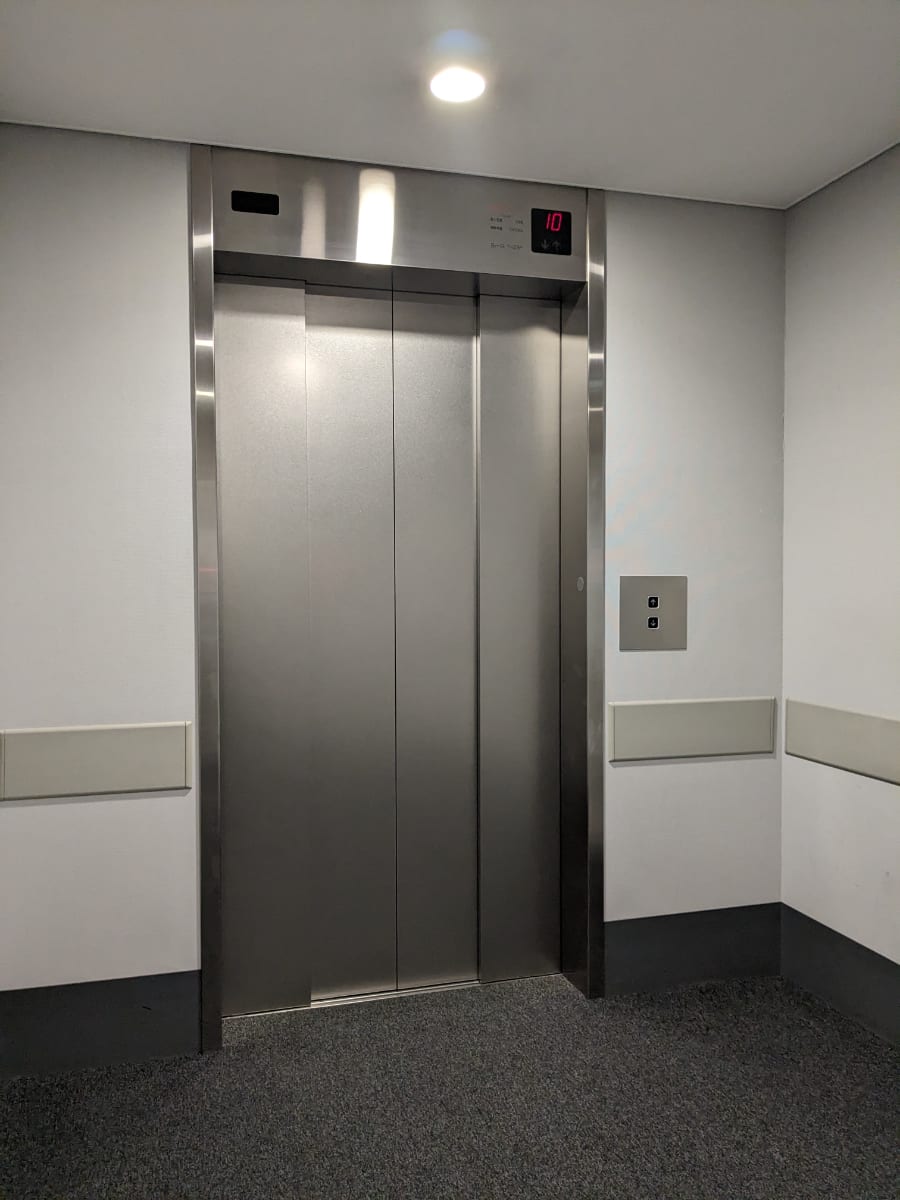 v20251009150657/fresh/building/J00100374815_15