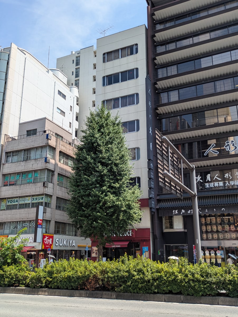 v20251009150657/fresh/building/J00100379355_5