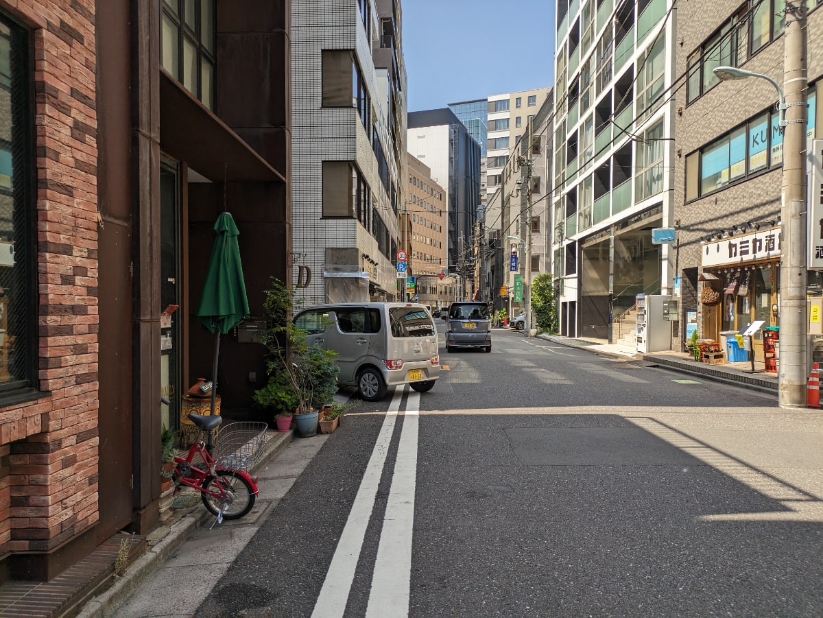 v20251009150657/fresh/building/J00100379776_2