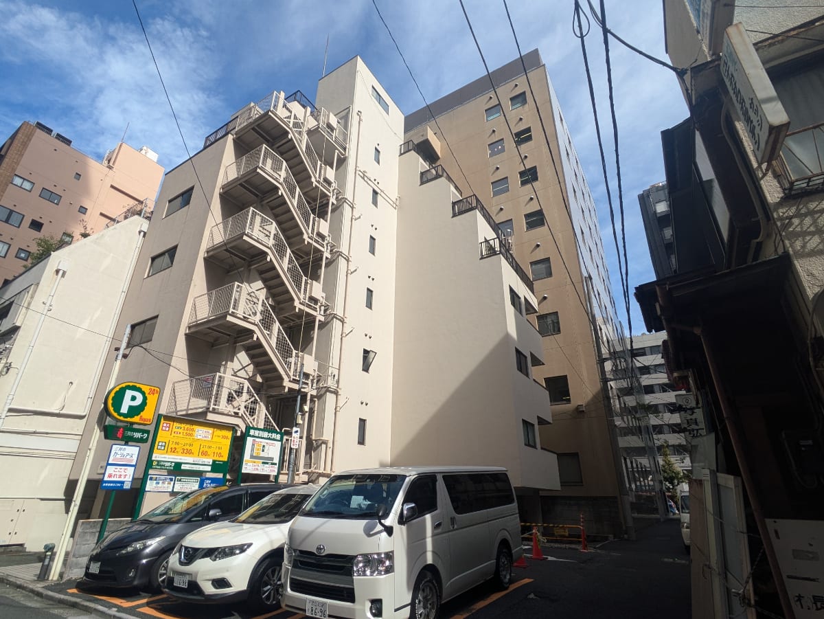 v20251009150657/fresh/building/J00100381693_6