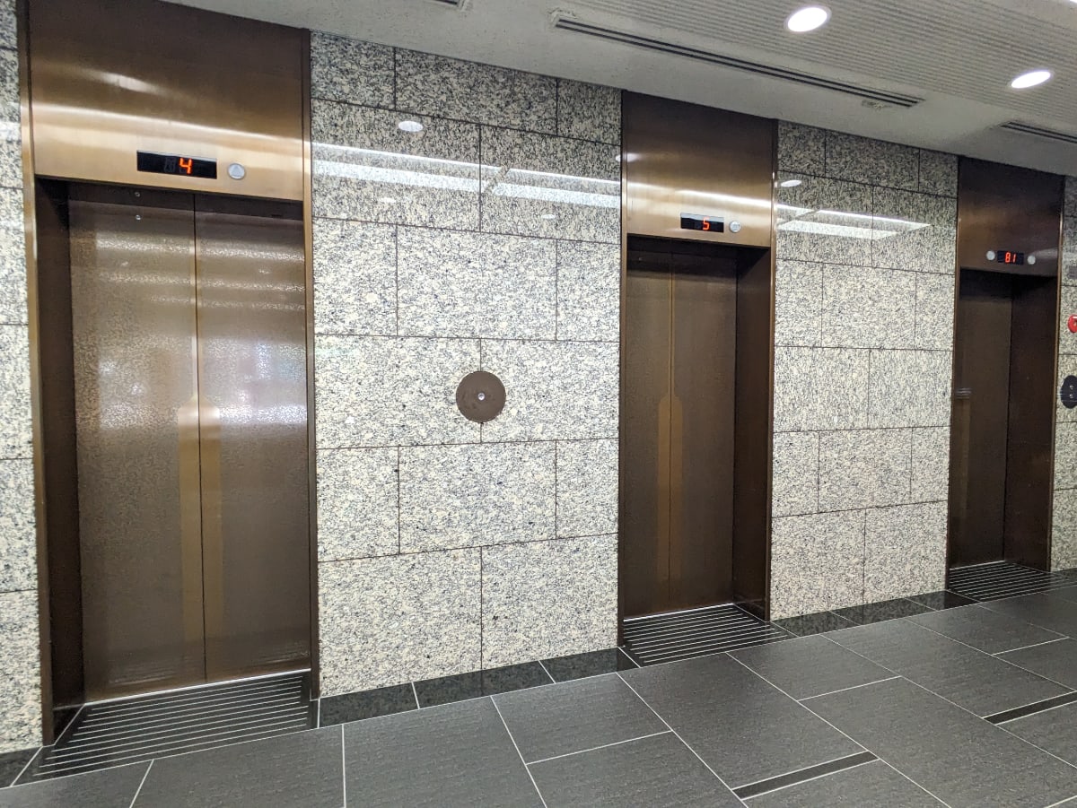 v20251009150657/fresh/building/J00100383540_4