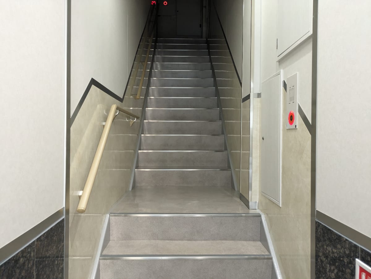 v20251009150657/fresh/building/J00100383613_4