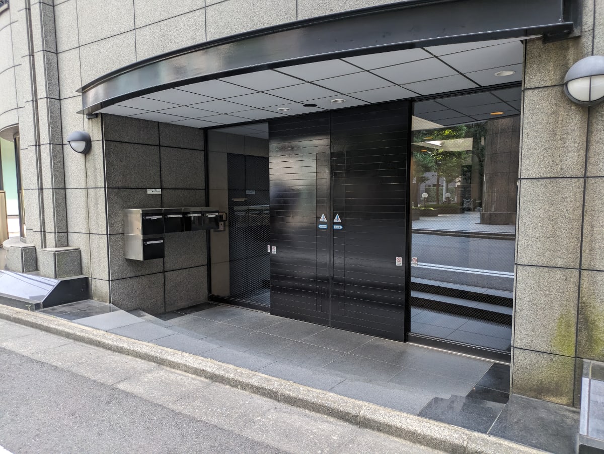 v20251009150657/fresh/building/J00100390097_3