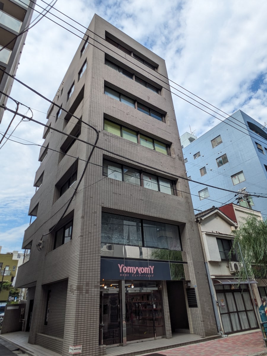 v20251009150657/fresh/building/J00100393388_6
