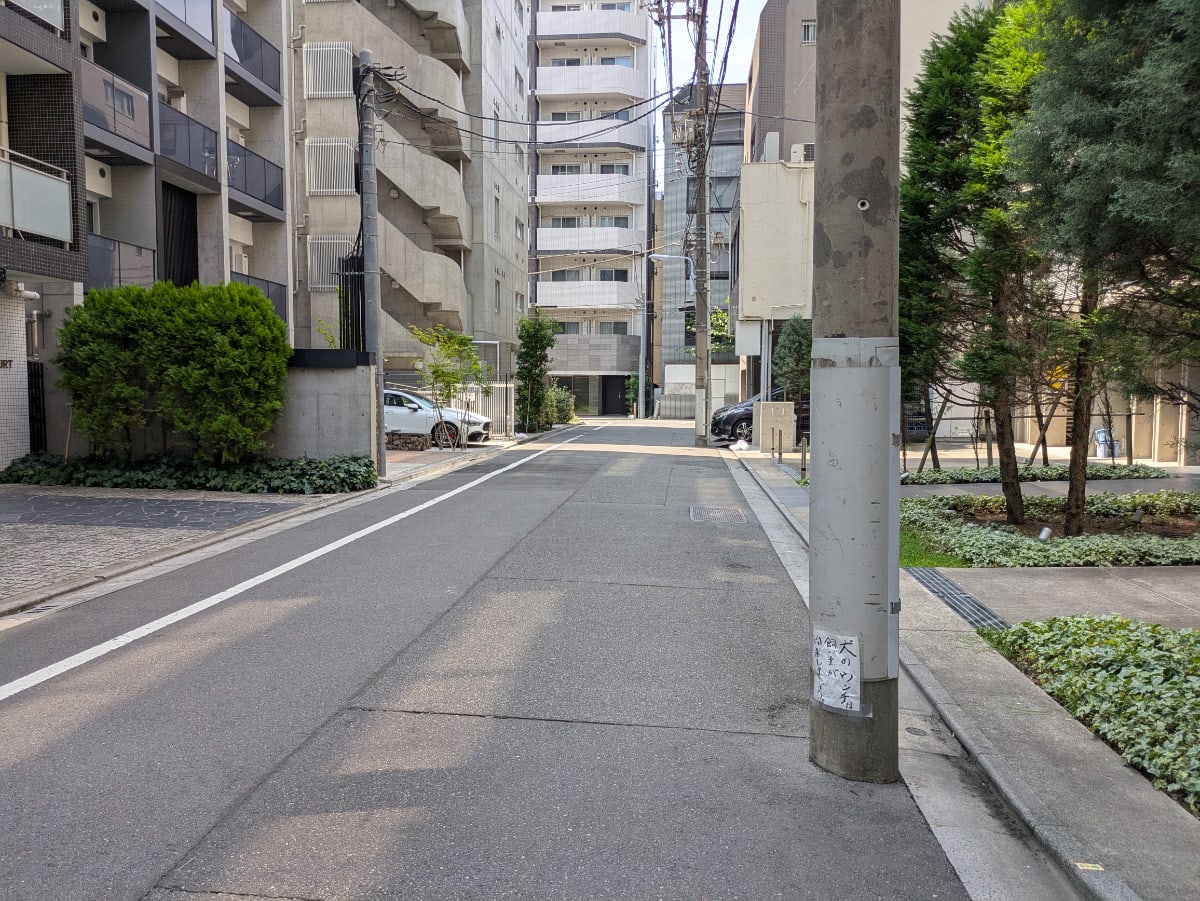 v20251009150657/fresh/building/J00100396081_2