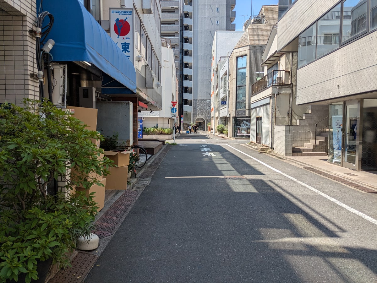 v20251009150657/fresh/building/J00100401659_10