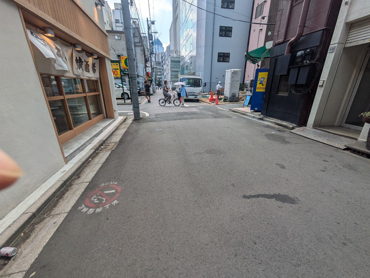 v20251009150657/fresh/building/J00100401977_10
