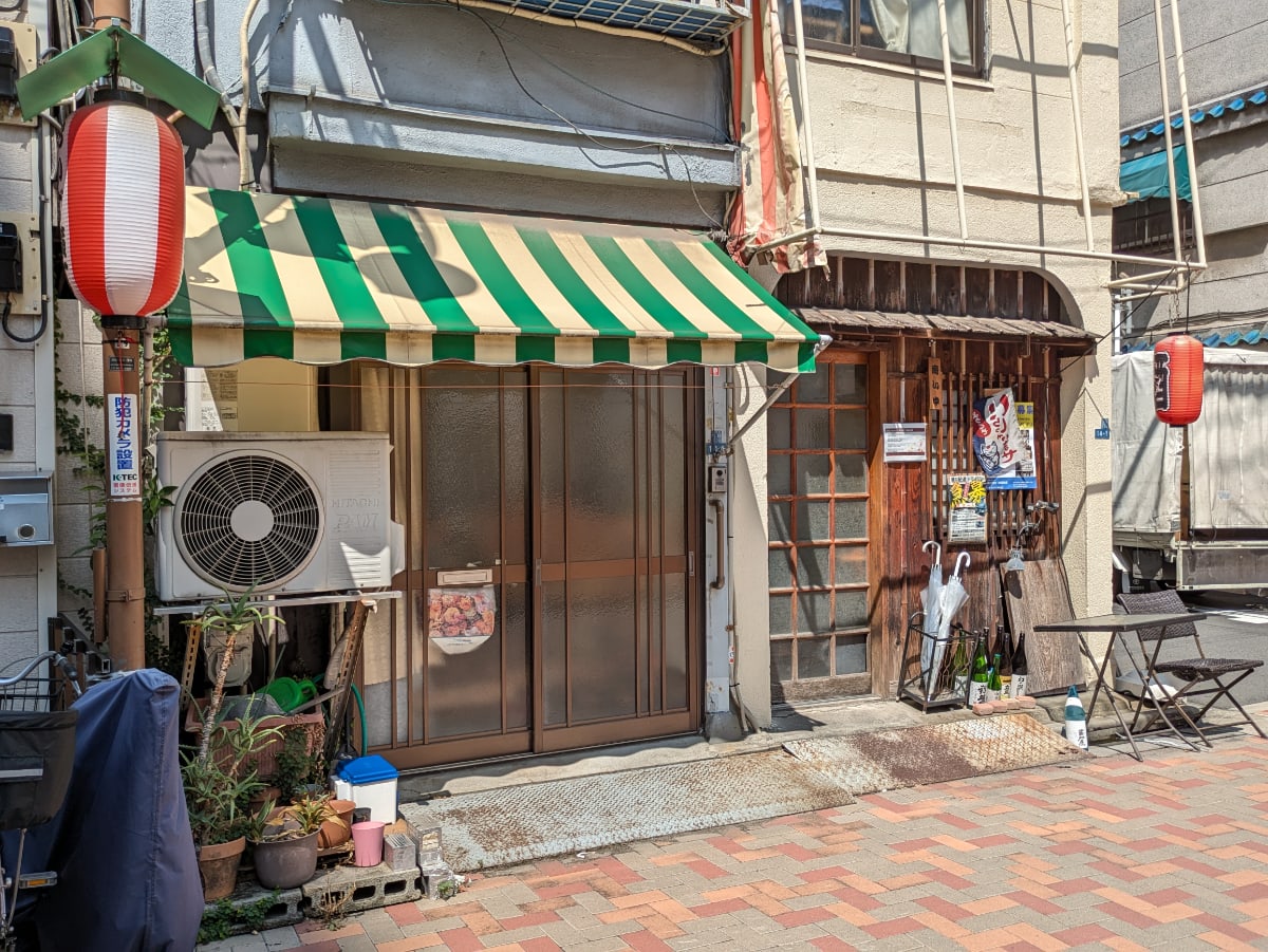 v20251009150657/fresh/building/J00100403501_10