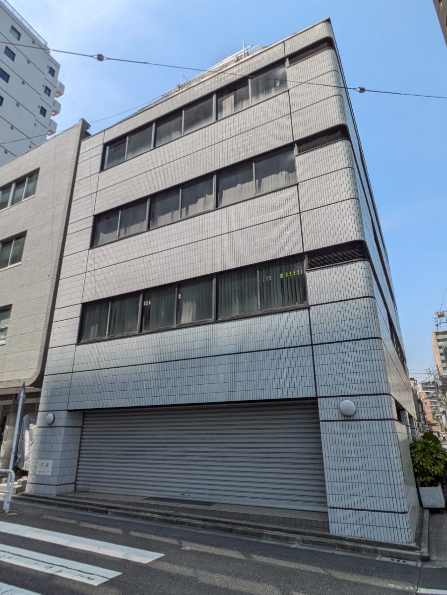 v20251009150657/fresh/building/J00100404285_7