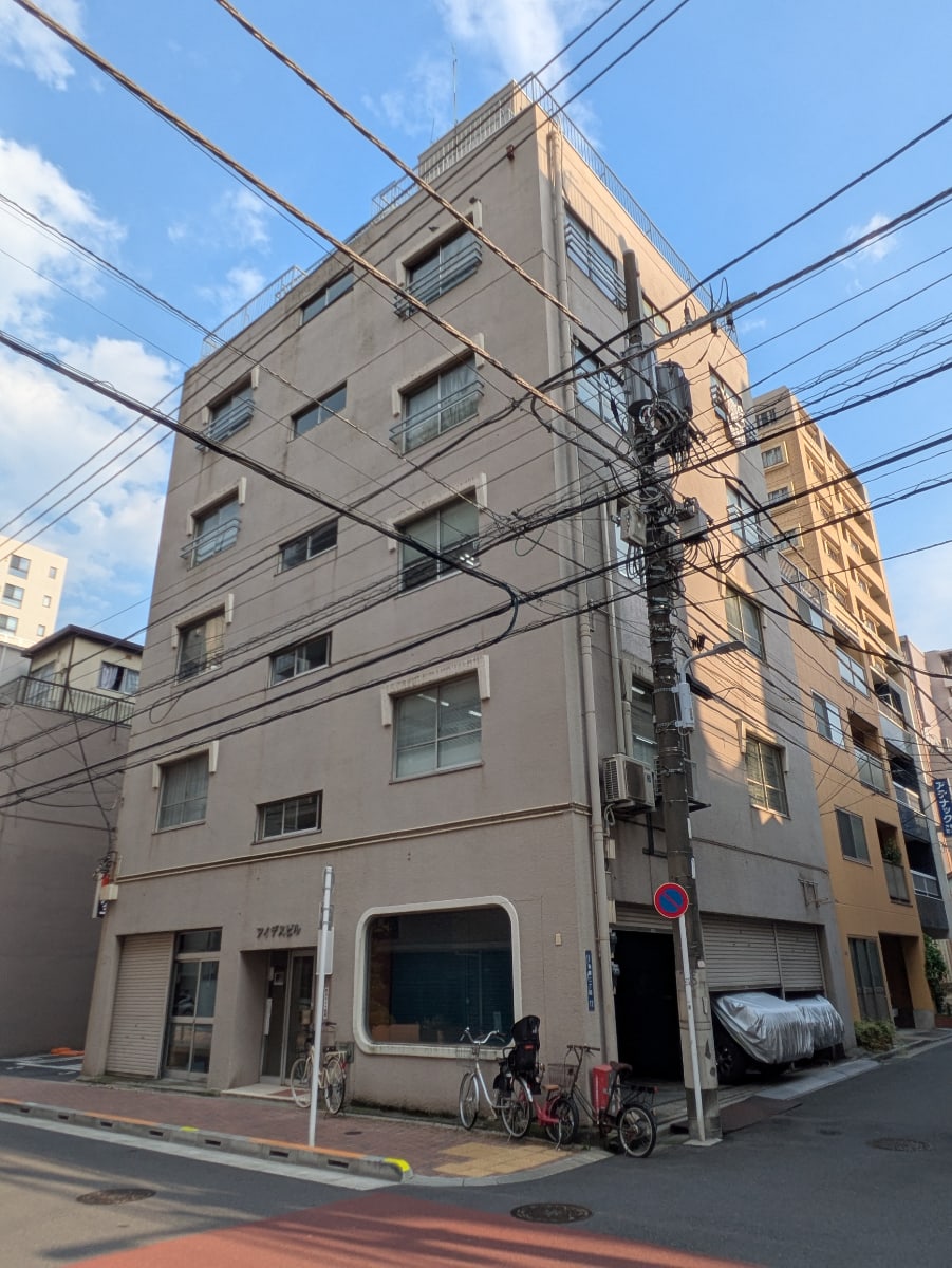 v20251009150657/fresh/building/J00100405162_5