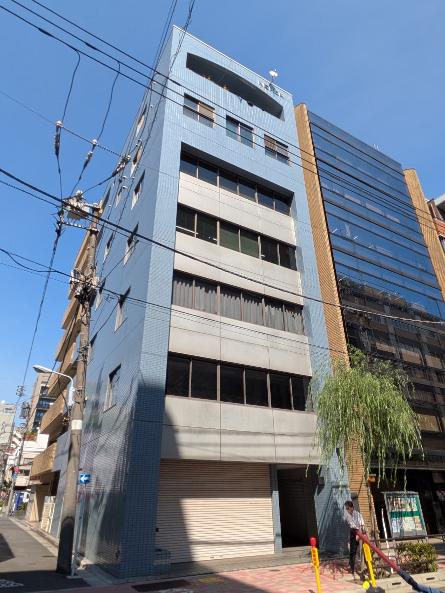 v20251009150657/fresh/building/J00100409024_7