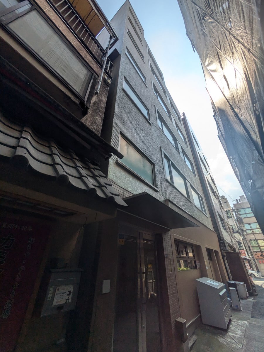 v20251009150657/fresh/building/J00100413594_5