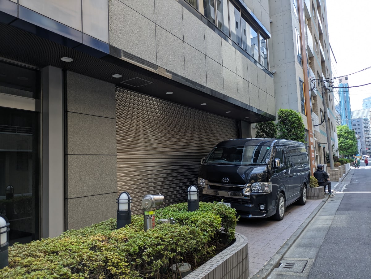 v20251009150657/fresh/building/J00100419063_9