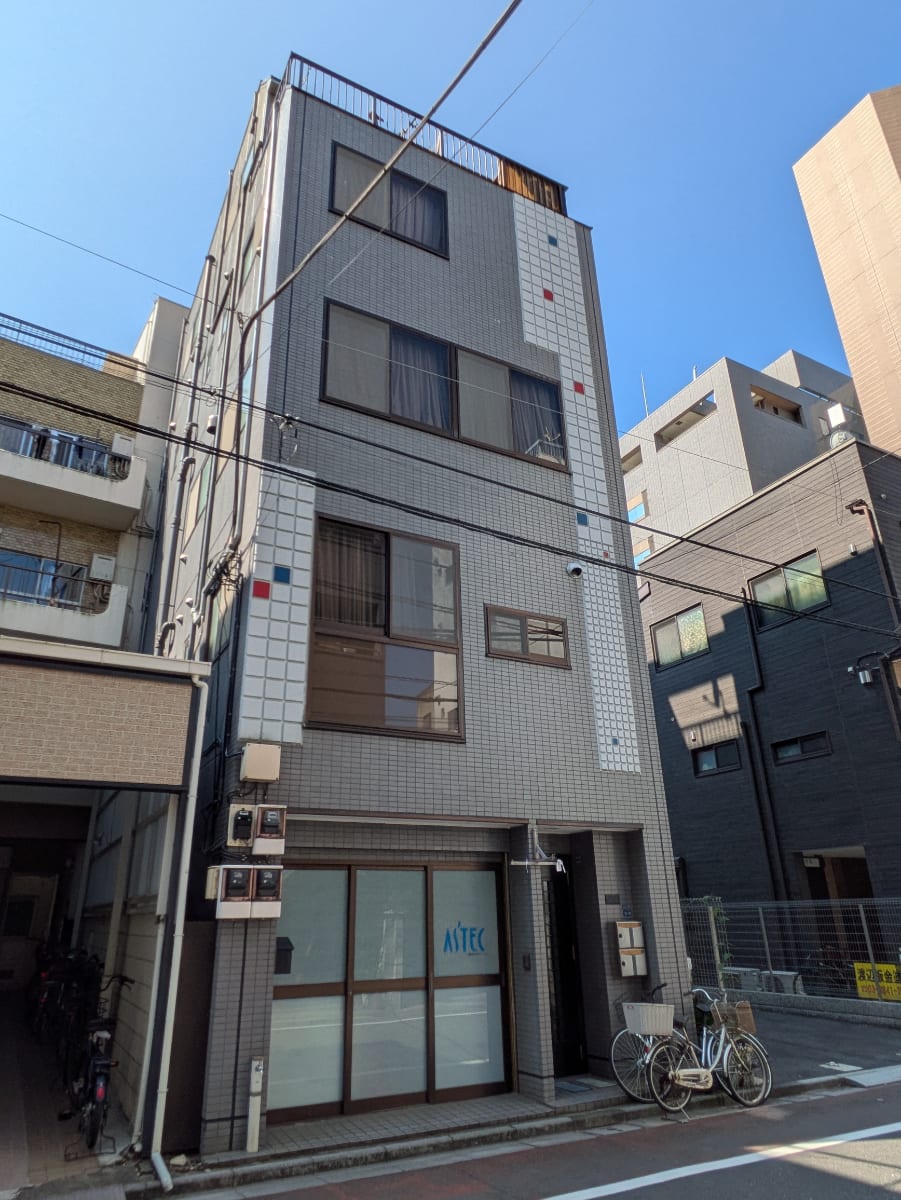 v20251009150657/fresh/building/J00100421571_7