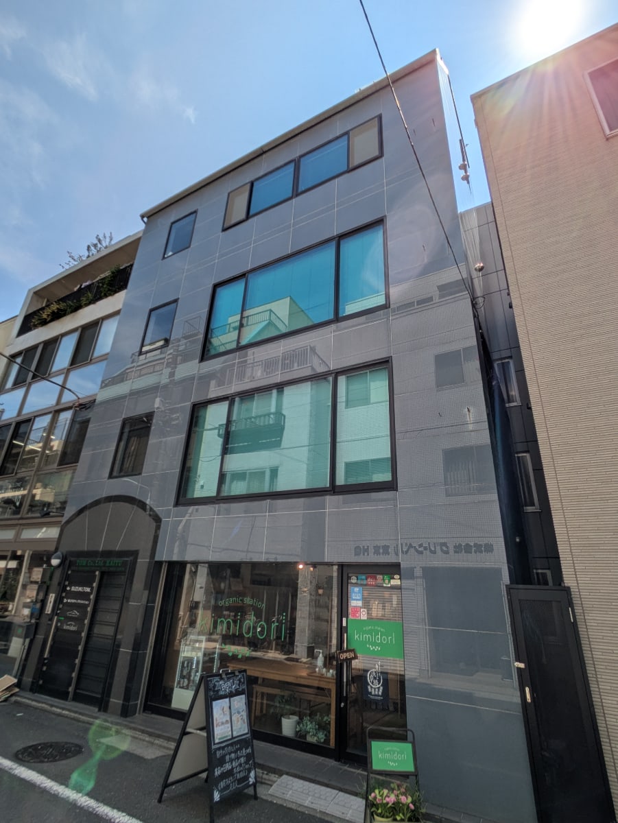 v20251009150657/fresh/building/J00100435694_6
