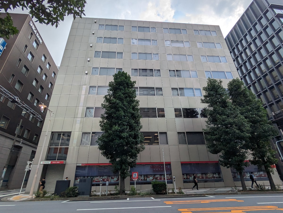 v20251009150657/fresh/building/J00100443575_7